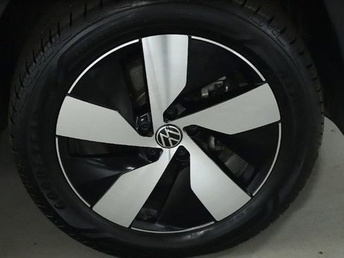 Used 2024 Volkswagen Taos S AWD/4WD image 10