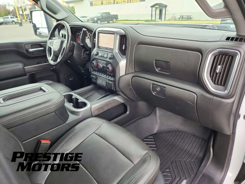Used 2020 Chevrolet Silverado 2500 LTZ w/ LTZ Plus Package image 17