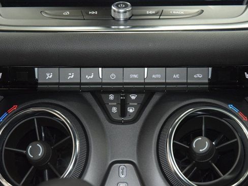 New 2026 Chevrolet Blazer LT w/ Convenience Package image 31