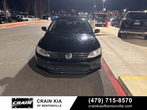 Used 2018 Volkswagen Jetta S image 3