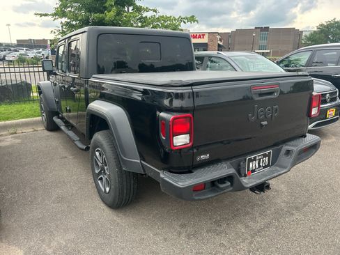 Used 2020 Jeep Gladiator Sport w/ Quick Order Package 24S AWD/4WD image 2