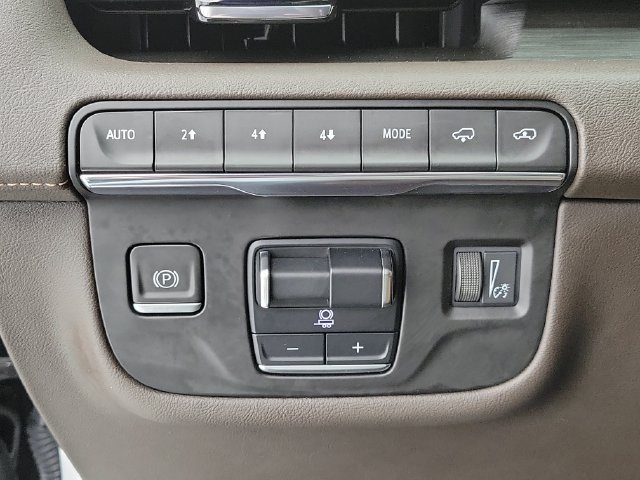 Used 2022 Cadillac Escalade Premium Luxury w/ Performance Package AWD/4WD image 34