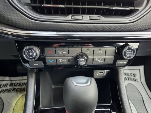 New 2026 Jeep Compass Latitude AWD/4WD image 25