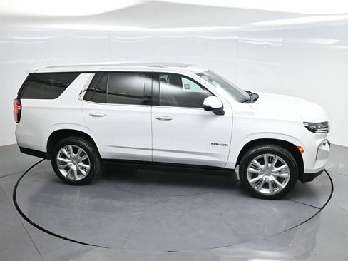 Used 2022 Chevrolet Tahoe High Country w/ Premium Package 2 AWD/4WD image 59