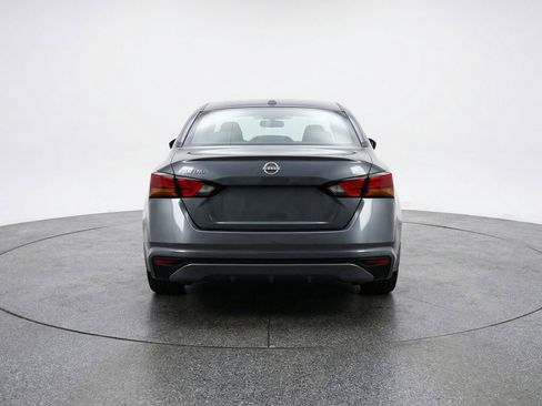 Used 2025 Nissan Altima 2.5 SV FWD image 7
