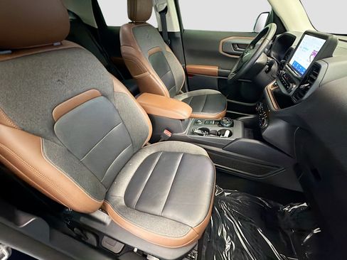 Used 2023 Ford Bronco Sport Outer Banks w/ Tech Package AWD/4WD image 15
