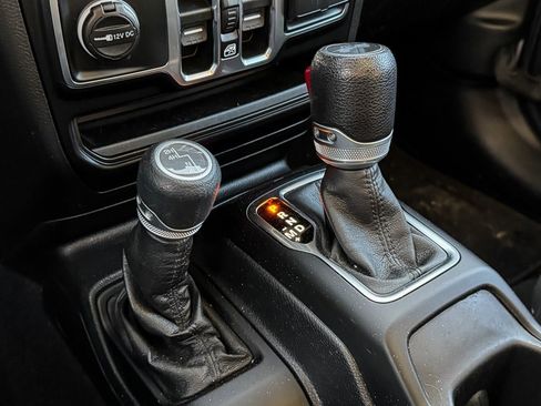 Used 2021 Jeep Wrangler Unlimited Sport image 20