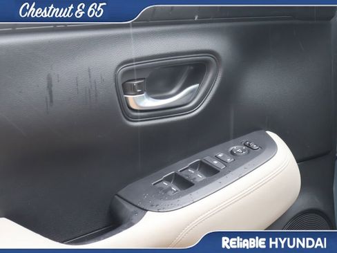 Used 2025 Honda HR-V LX image 22