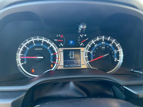 Used 2019 Toyota 4Runner SR5 AWD/4WD image 21
