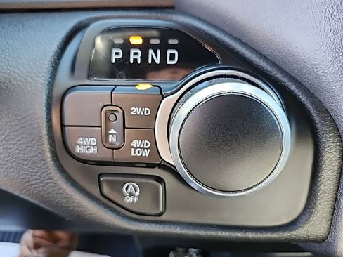 Certified 2023 RAM 1500 Big Horn image 29