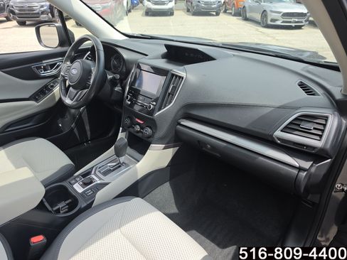 Used 2023 Subaru Forester Premium AWD/4WD image 32