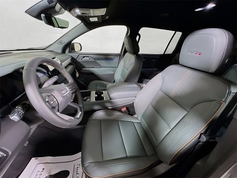 New 2026 GMC Acadia AT4 w/ Luxury Package image 17