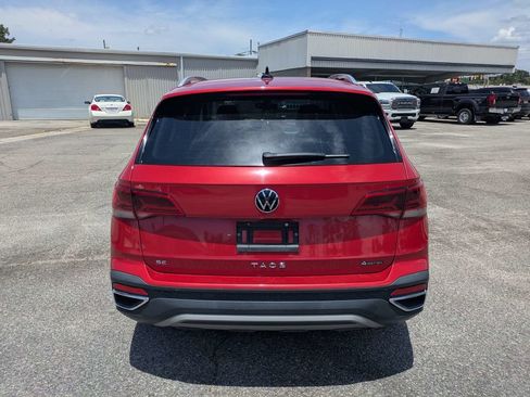 Used 2022 Volkswagen Taos SE AWD/4WD image 6