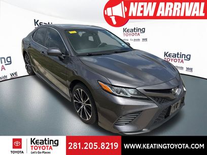 Used 2019 Toyota Camry SE w/ Carpet Mat Package