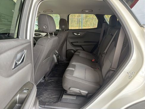 Used 2024 Chevrolet Blazer LT w/ Convenience Package image 6