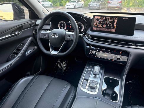 Used 2025 INFINITI QX60 Luxe FWD image 14