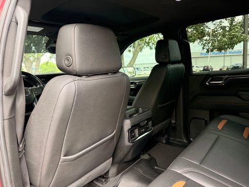 Used 2022 GMC Sierra 1500 AT4 w/ AT4 Premium Package AWD/4WD image 34