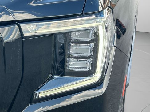 Used 2023 GMC Yukon Denali w/ LPO, Floor Liner Package AWD/4WD image 42