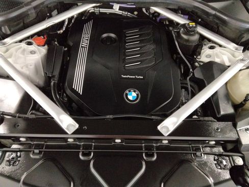 Used 2022 BMW X5 xDrive40i w/ Executive Package image 48