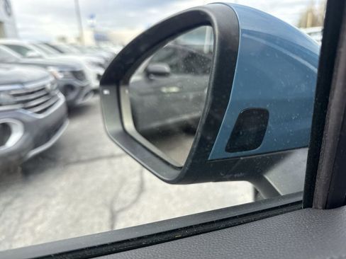 New 2026 Volkswagen Tiguan SE image 22