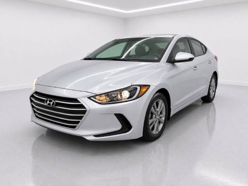 Used 2017 Hyundai Elantra SE FWD image 7