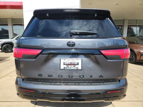 Certified 2024 Toyota Sequoia Platinum AWD/4WD image 10