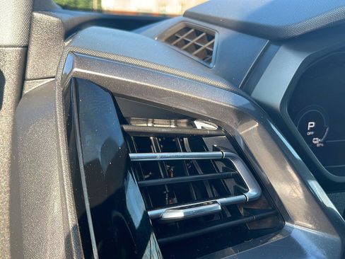 Used 2022 Audi Q4 e-tron Premium Plus w/ Premium Plus AWD/4WD image 21