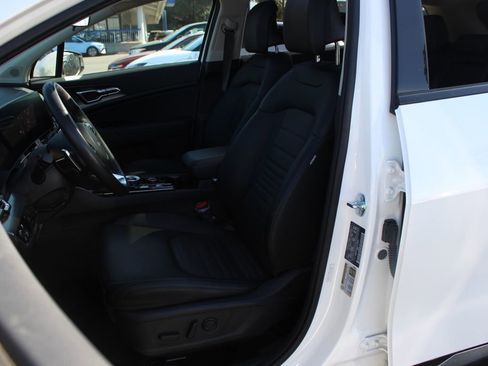 Used 2025 Kia Sportage SX Prestige image 13