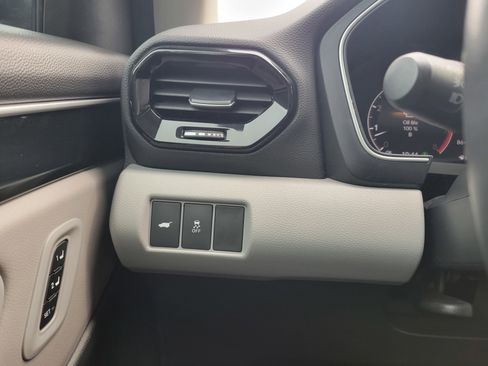 Used 2025 Honda Pilot EX-L image 17