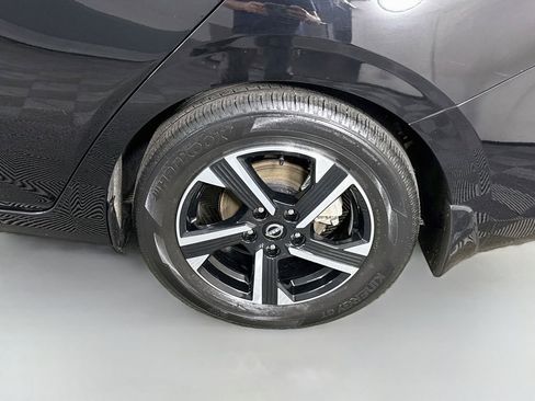Certified 2024 Nissan Sentra SV w/ All-Weather Package FWD image 33