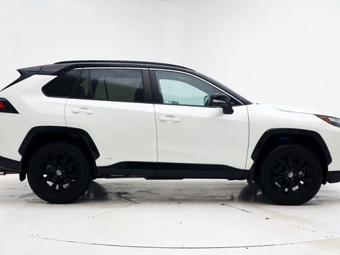Used 2022 Toyota RAV4 XSE image 3