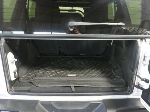 Used 2020 Jeep Wrangler Unlimited Sahara AWD/4WD image 24