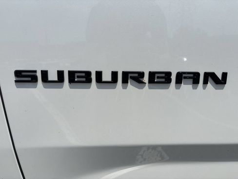 Used 2024 Chevrolet Suburban RST w/ Luxury Package AWD/4WD image 37
