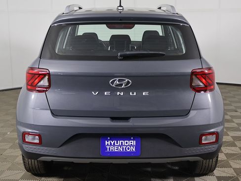 Certified 2026 Hyundai Venue SEL FWD image 11