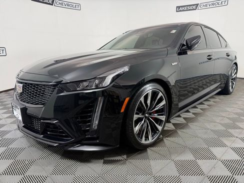 Used 2022 Cadillac CT5 V Blackwing w/ Parking Package RWD image 2