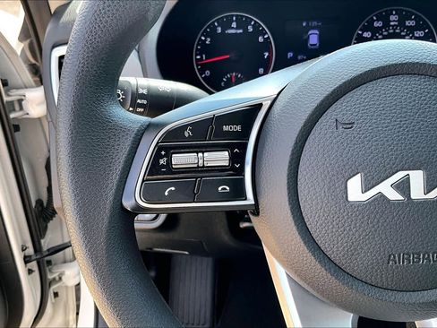 Used 2023 Kia Seltos LX image 22