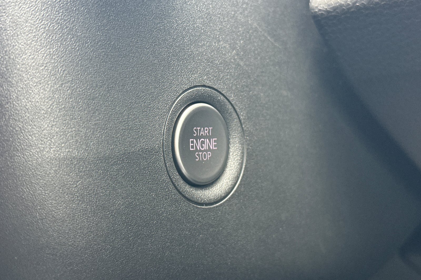 New 2026 Volkswagen ID.4 Pro RWD image 21