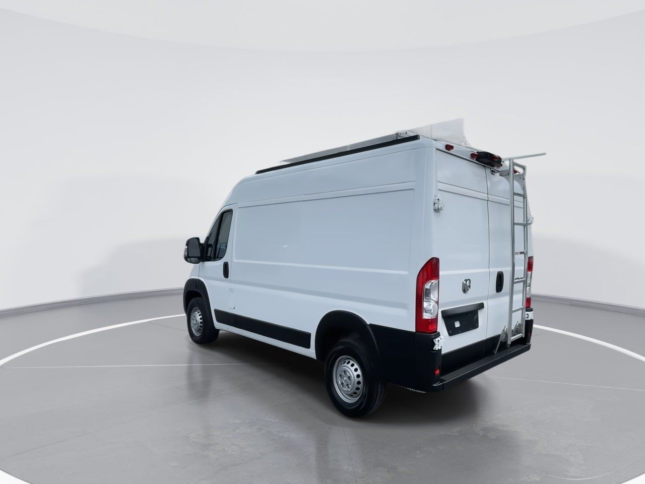 Used 2025 RAM ProMaster 2500 FWD image 13