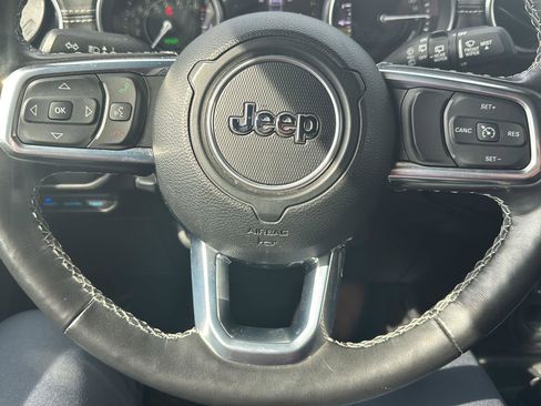 Used 2023 Jeep Wrangler Sahara w/ Cold Weather Group AWD/4WD image 12