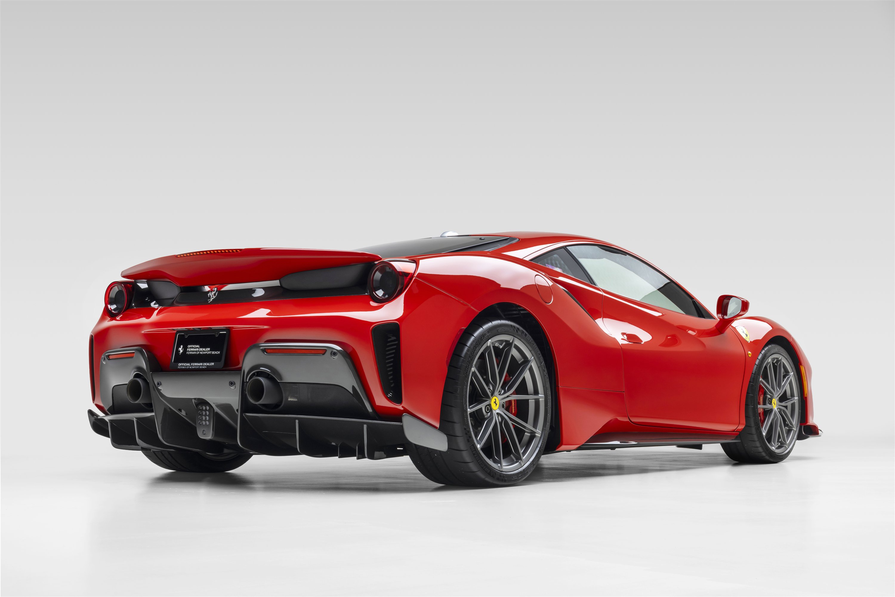 Certified 2020 Ferrari 488 Pista Coupe RWD image 9