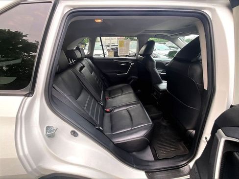 Used 2021 Toyota RAV4 XLE Premium AWD/4WD image 16