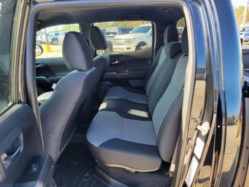 Used 2021 Toyota Tacoma TRD Off-Road w/ Technology Package image 25