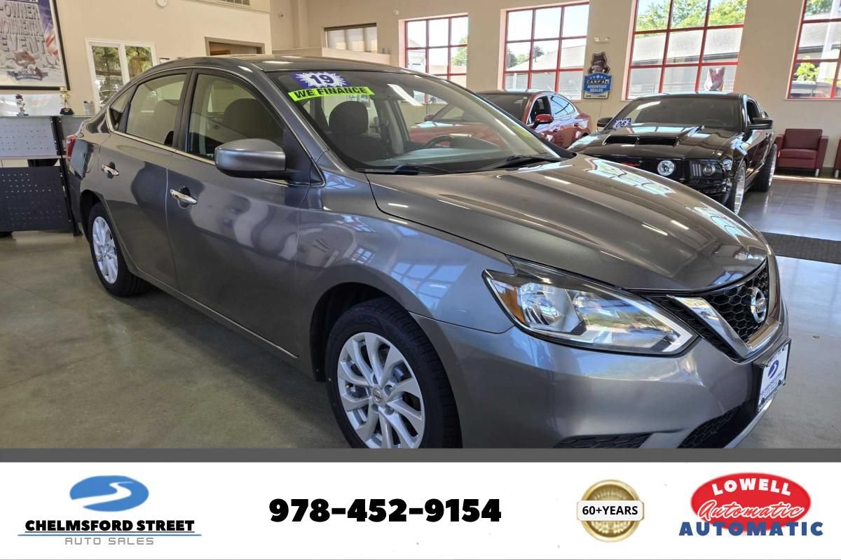 Used 2019 Nissan Sentra SV FWD image 1