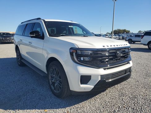 New 2026 Ford Expedition Max Platinum w/ Stealth Appearance Package image 2