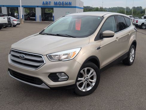 Used 2017 Ford Escape SE FWD image 14