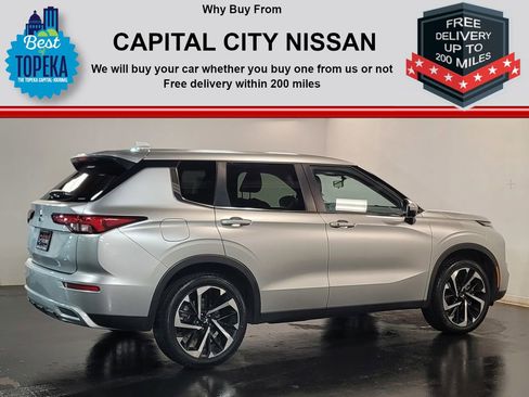 Used 2024 Mitsubishi Outlander SE image 25