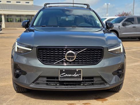 Used 2026 Volvo XC40 B5 Plus w/ Protection Package Premier AWD/4WD image 2
