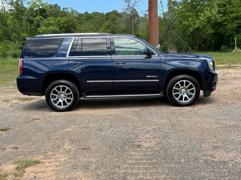 Used 2018 GMC Yukon Denali image 6