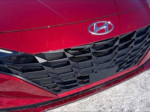 Certified 2023 Hyundai Elantra SEL w/ Convenience Package image 29