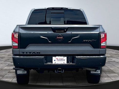 Used 2021 Nissan Titan PRO-4X w/ Pro-4x Convenience Package AWD/4WD image 6